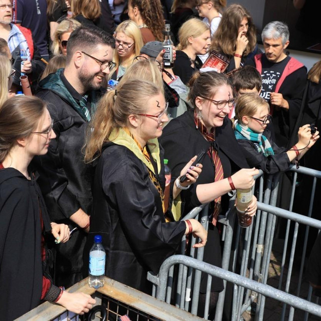 &lt;p&gt;Fanovi Harryja Pottera u Hamburgu&lt;/p&gt;