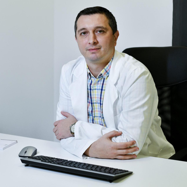 &lt;p&gt;Prim. dr. sc. Igor Grubišić, dr. med., spec. urologije, subspec. andrologije&lt;/p&gt;