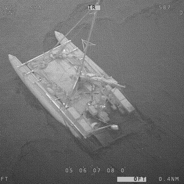 &lt;p&gt;Snimke pokazuju uništeni stražnji dio plovila uronjen u vodu&lt;/p&gt;