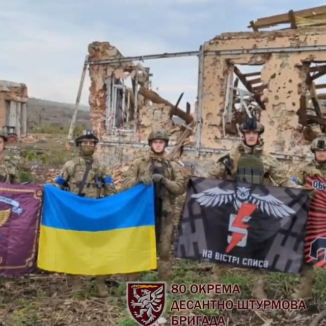 &lt;p&gt;Snimka ukrajinskih snaga navodno snimljena u oslobođenoj Kliščiivki&lt;/p&gt;