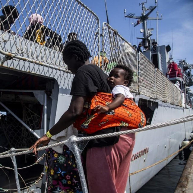 &lt;p&gt;Migranti na Lampedusi&lt;/p&gt;