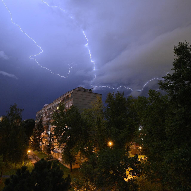 &lt;p&gt;Ilustracija, oluja u Zagrebu&lt;/p&gt;