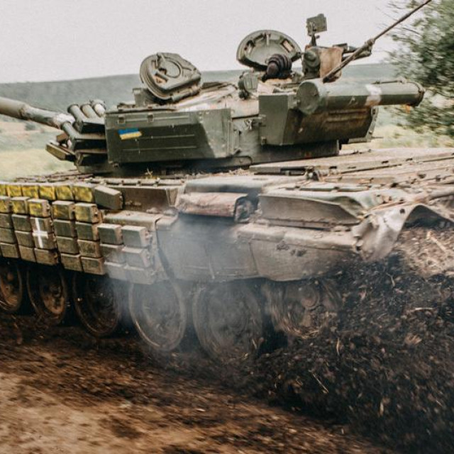 &lt;p&gt;Tenk T-72 ukrajinskih snaga negdje u Donbasu&lt;/p&gt;