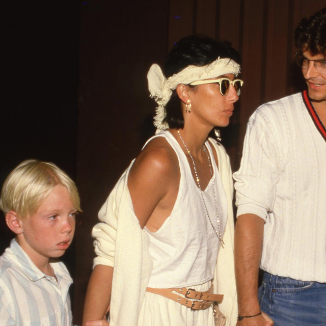 &lt;p&gt;Cher sa sinom Elijahom Blue Allmanom i Joshom Donenom početkom 80-ih&lt;/p&gt;