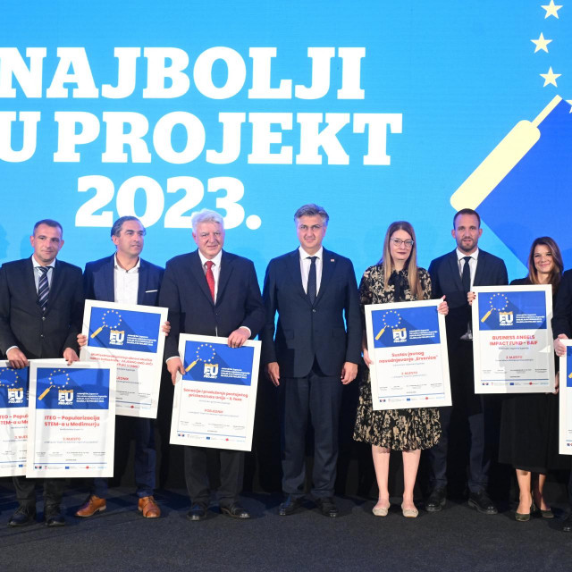 &lt;p&gt;Andrej Plenković i Goran Ogurlić s nagrađenima u kategoriji Najbolji EU projekt&lt;/p&gt;