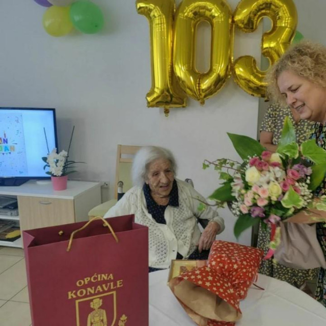 Proslava 103. rođendana u Domu za starije na Grudi