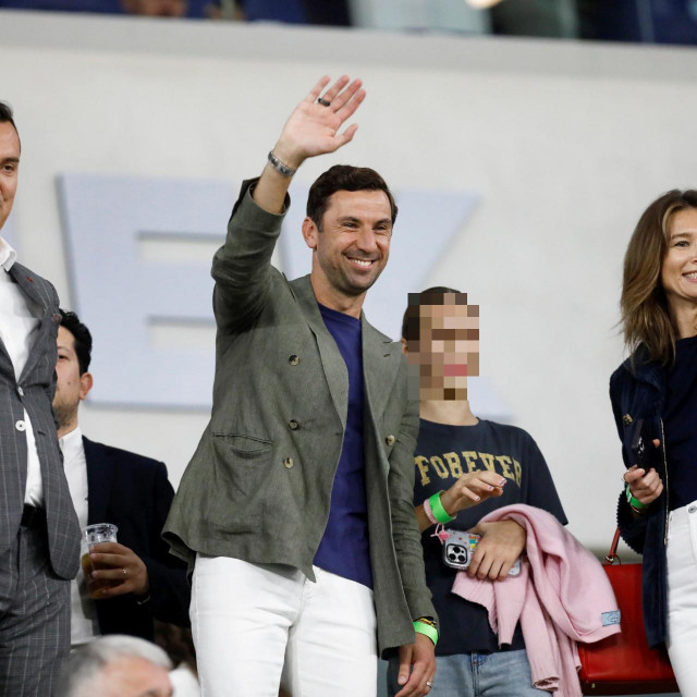 &lt;p&gt;Tomislav Madžar i Darijo Srna s obitelji na stadionu&lt;/p&gt;