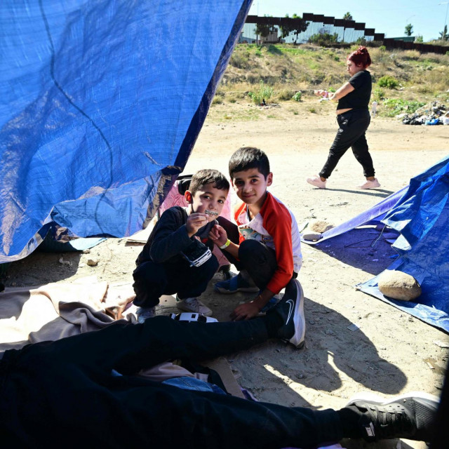 Djeca migranti na granici s SAD-om