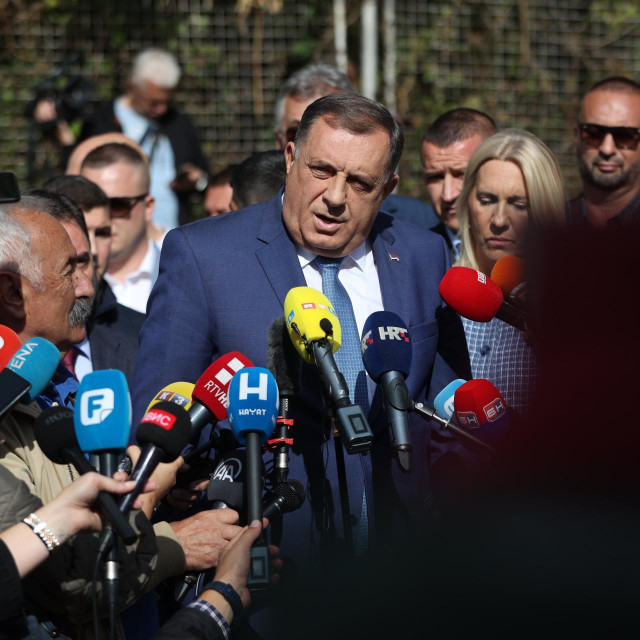 Milorad Dodik nakon izjašnjavanja o krivici u sudu BiH, dao izjavu novinarima.