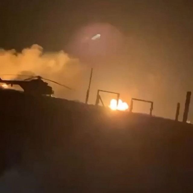 Ukrajinski udar projektilima ATACMS na zračnu luku u Berdjansku