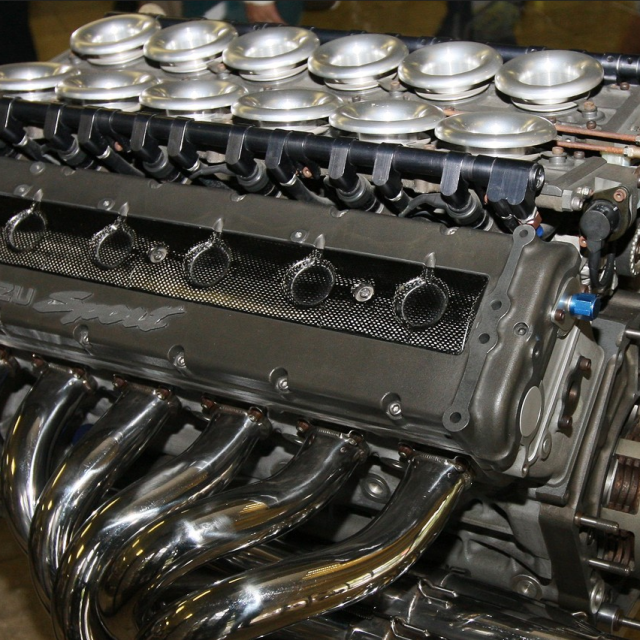 &lt;p&gt;Isuzu V12 F1 motor za Lotus&lt;/p&gt;