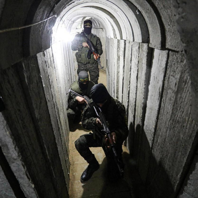 &lt;p&gt;Militanti Al-Quds brigada u tuneleima ispod Gaza Cityja&lt;/p&gt;