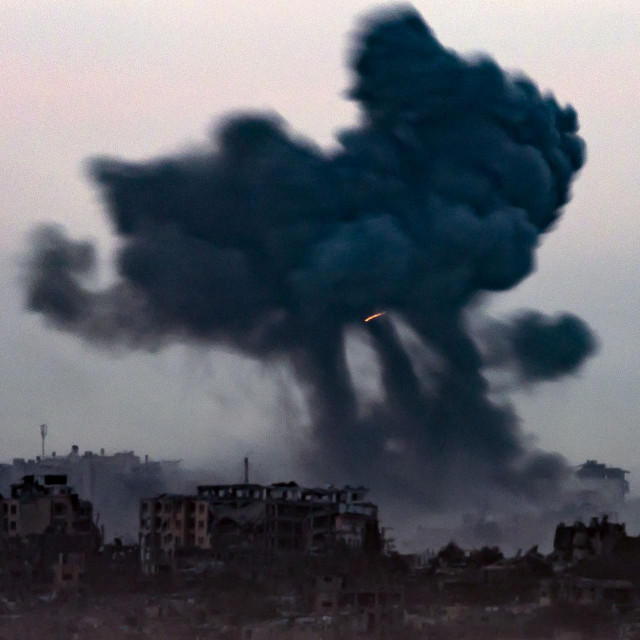 &lt;p&gt;Dim iznad Pojasa Gaze&lt;/p&gt;