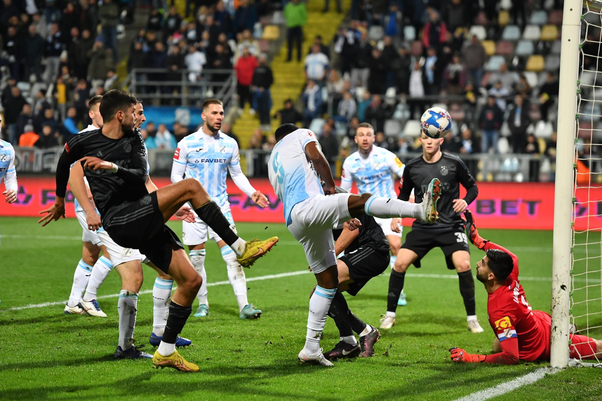 HNK Rijeka 3-1 HNK Hajduk Split :: Highlights :: Videos 