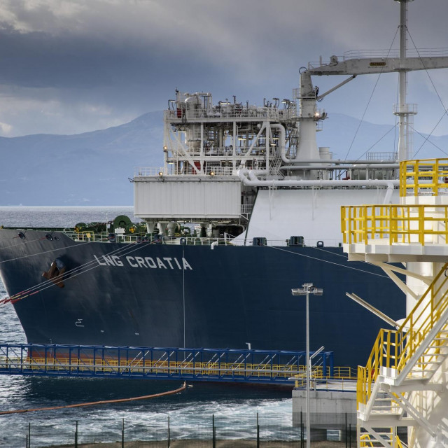 &lt;p&gt;Brod LNG Croatia,preinaceni LNG tanker sa modulom za uplinjavanje&lt;/p&gt;