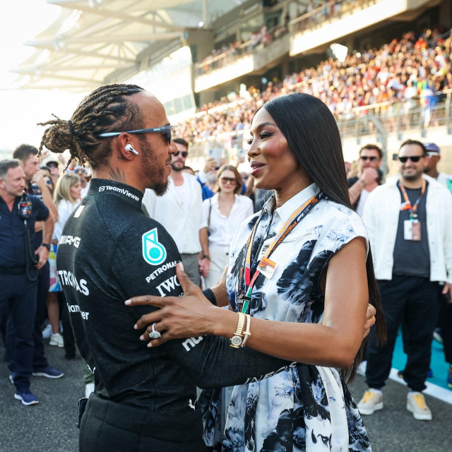 &lt;p&gt;Lewis Hamilton je bio oduševljen susretom sa slavnim supermodelom&lt;/p&gt;