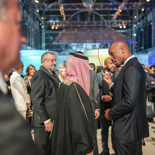 &lt;p&gt;Didier Drogba sa saudijskom delegacijom na simpozijumu za Expo ‘30&lt;/p&gt;
