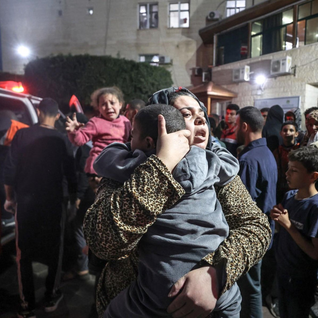&lt;p&gt;Palestinka dovodi dijete u bolnicu nakon izraelskog napada&lt;/p&gt;