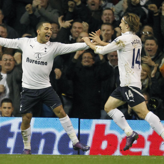 Aaron Lennon i Luka Modrić