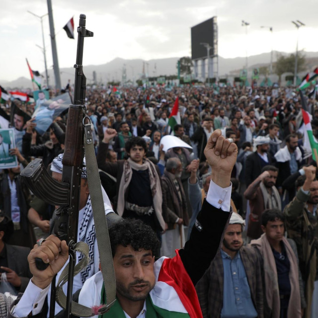 Stanovnici Jemena izašli su na ulice u golemom broju kako bi dale podršku Palestincima