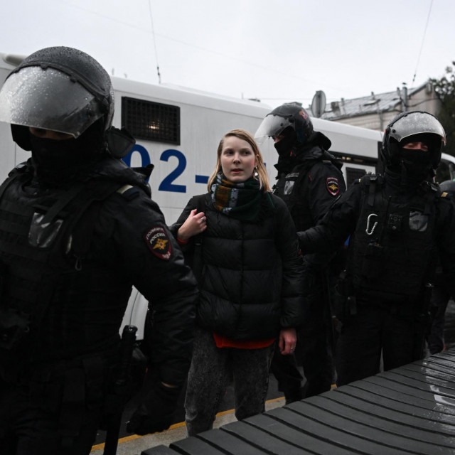 Prosvjed žena u Moskvi nakon objave ”djelomične mobilizacije” u rujnu 2022. godine