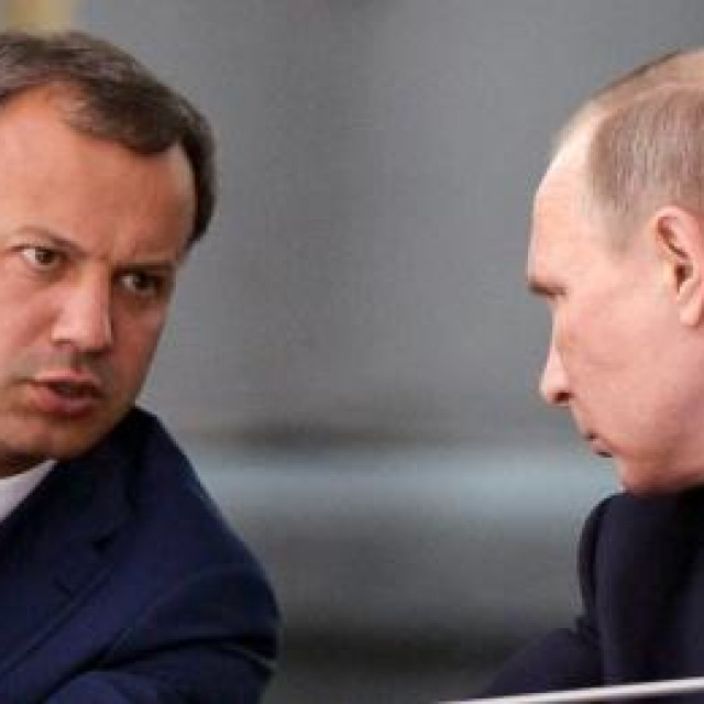 &lt;p&gt;Arkadij Dvorkovič s ruskim predsjednikom Vladimirom Putinom&lt;/p&gt;