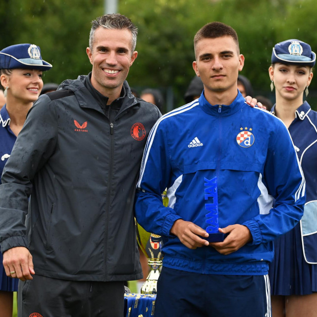 Robin Van Persie i Vito Čaić na Memorijalnom turniru Mladen Ramljak ove godine

 