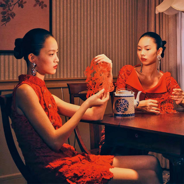 Kampanja modne kuće Self-Portrait u povodu lunarne Nove godine