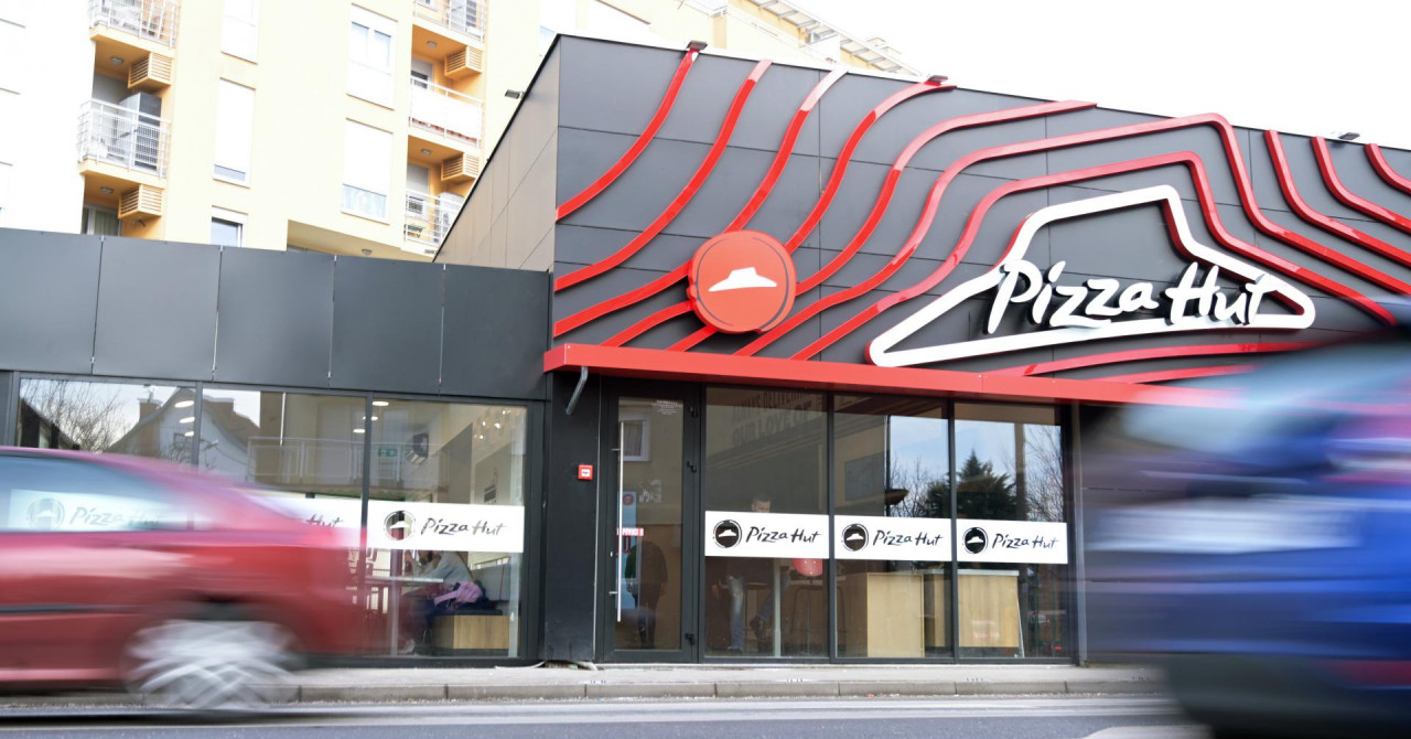 Dobra Hrana Što se događa s Pizza Hutom? Malo je otvoren, malo