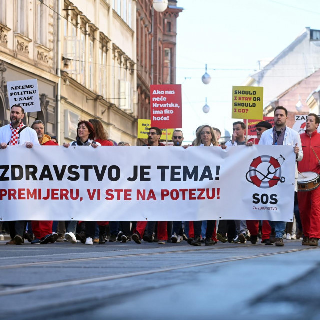 Prosvjed liječnika nezadovoljnih stanjem u hrvatskom zdravstvu pod nazivom SOS za zdravstvo, održan u ožujku 2023.godine