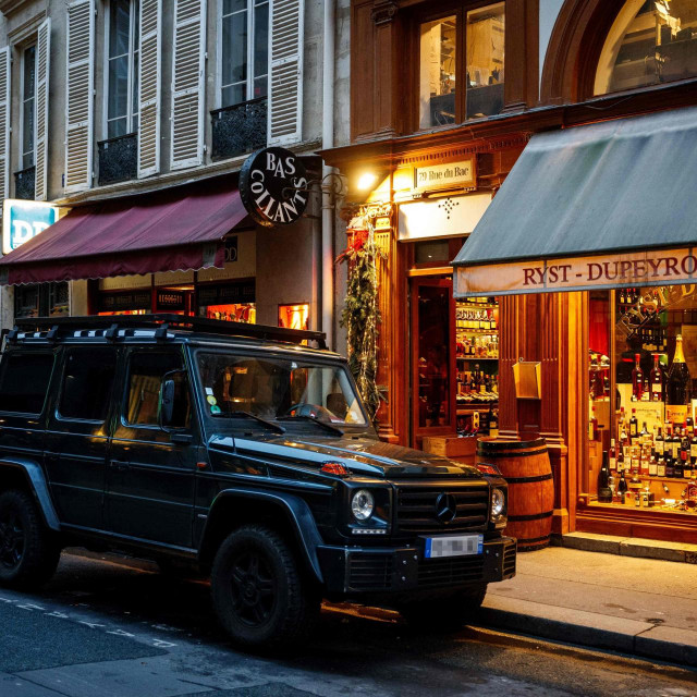 &lt;p&gt;Ilustrativna fotografija, vozilo parkirano na pariškoj ulici&lt;/p&gt;