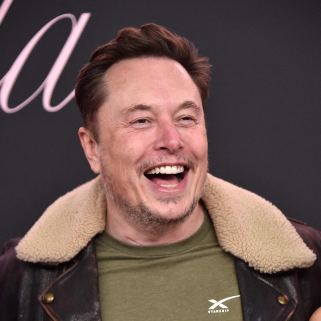 &lt;p&gt;Elon Musk učestalo popravlja raspoloženje drogama i lijekovima i tvrdi na X-u da je očigledno kako sve radi baš kako treba (Photo by LISA O‘CONNOR/AFP)&lt;/p&gt;