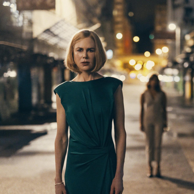 &lt;p&gt;U seriji ”Expats” Nicole Kidman gledamo kao bogatu ženu čiji četverogodišnji sin jedne večeri na tržnici u Hong Kongu - nestane&lt;/p&gt;