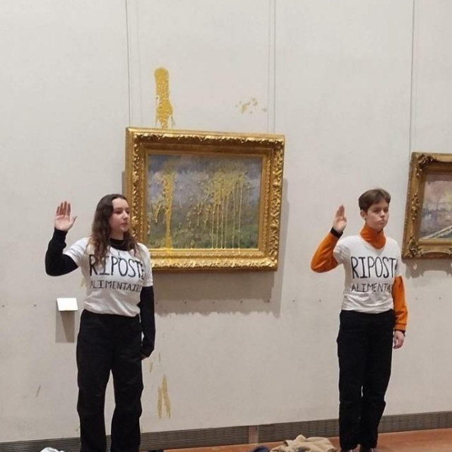 &lt;p&gt;Napad na sliku Claudea Monet&lt;/p&gt;