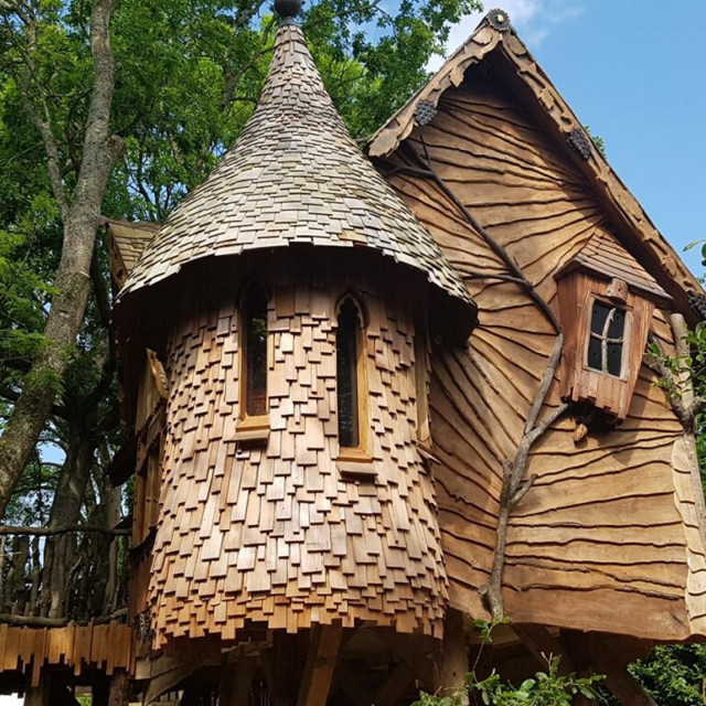 Kućica na drvetu Higgledy

 