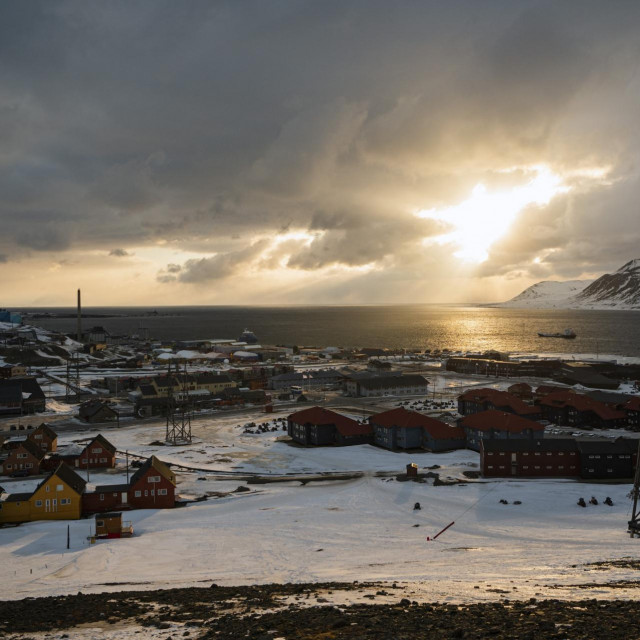&lt;p&gt;Jedan od otoka u arhipelagu Svalbard&lt;/p&gt;