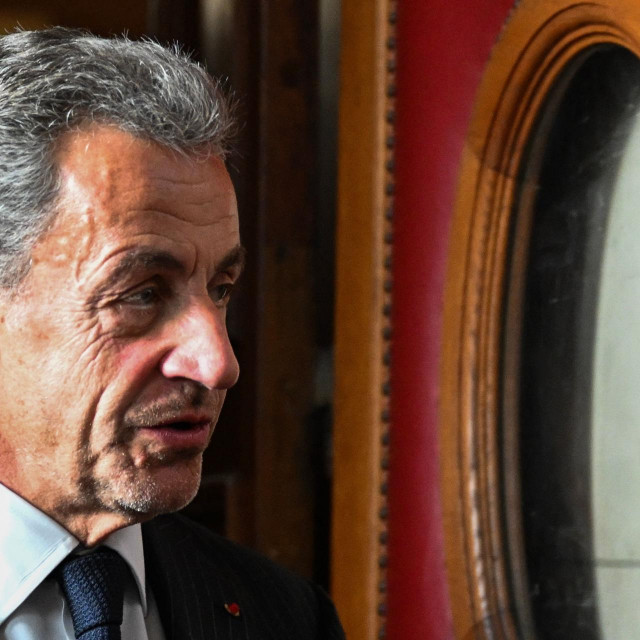 &lt;p&gt;Nicolas Sarkozy&lt;/p&gt;