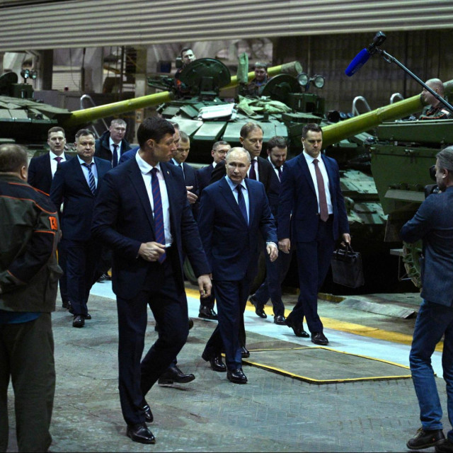 Putin u Uralvagonzavodu