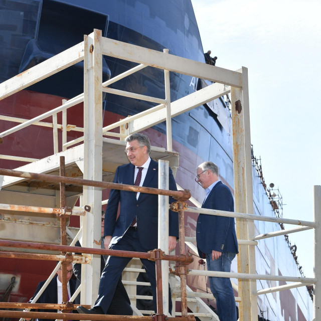 &lt;p&gt;Svečano porinuće broda Gradnja 527 u brodogradilištu 3. maj, kojem je prisustvivao premijer Andrej Plenković s delegacijom&lt;/p&gt;