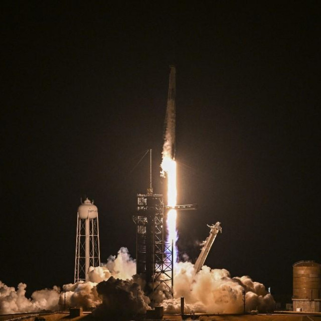 Lansiranje rakete Falcon 9 
