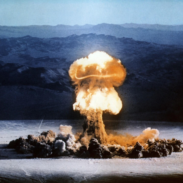 Detonacija atomske bombe tijekom američkog nuklearnog pokusa 1957.