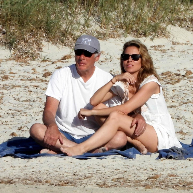 Richard Gere i supruga Alejandra snimljeni na odmoru na španjolskom otoku Formenteri