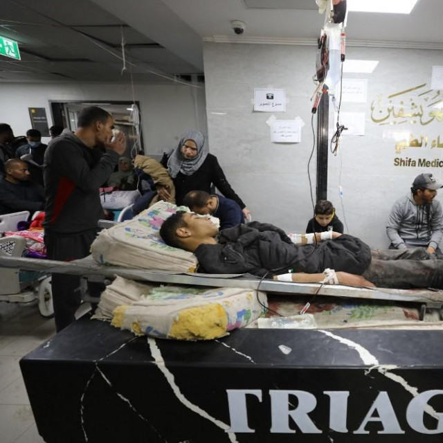 Ranjenici u bolnici Al Šifa u Gazi