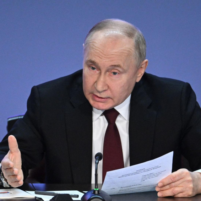 Vladimir Putin tijekom obraćanja u Ministarstvu unutarnjih poslova