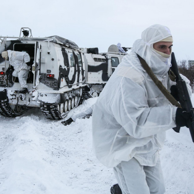 Pripadnici ruske vojske, regija Murmansk na sjeveru Rusije