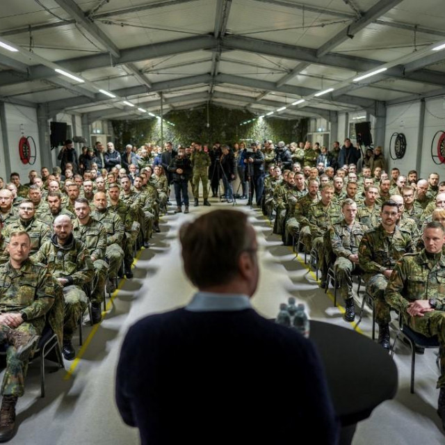 Ministar obrane Boris Pistorius obraća se njemačkim trupama 