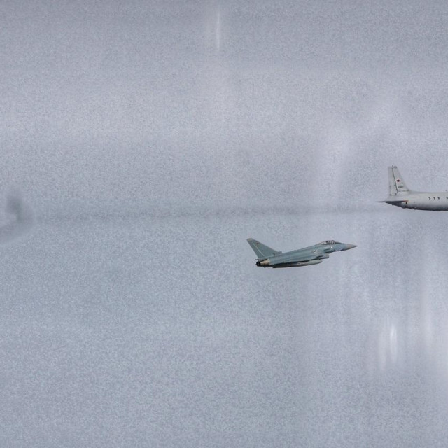 Njemačke zračne snage su na X-u objavili vijest o presretanju popraćenu fotografijom na kojoj se vide dva Eurofightera kako prate zrakoplov Il-20