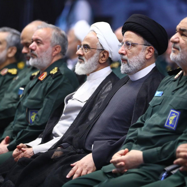 Ali Khamenei i vodstvo iranske vojske