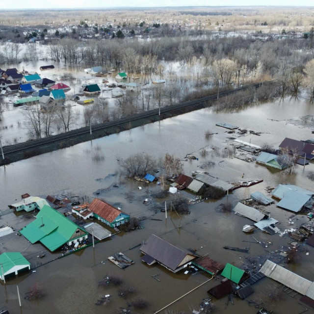 Poplava u gradu Orenburgu u Rusiji 
