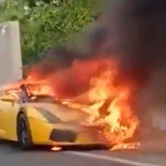 Lamborghini Gallardo požar